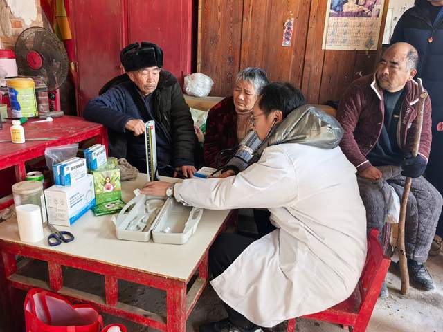 院医药学院党总支开展主题党日活动米乐m6网站河南应用技术职业学(图3)